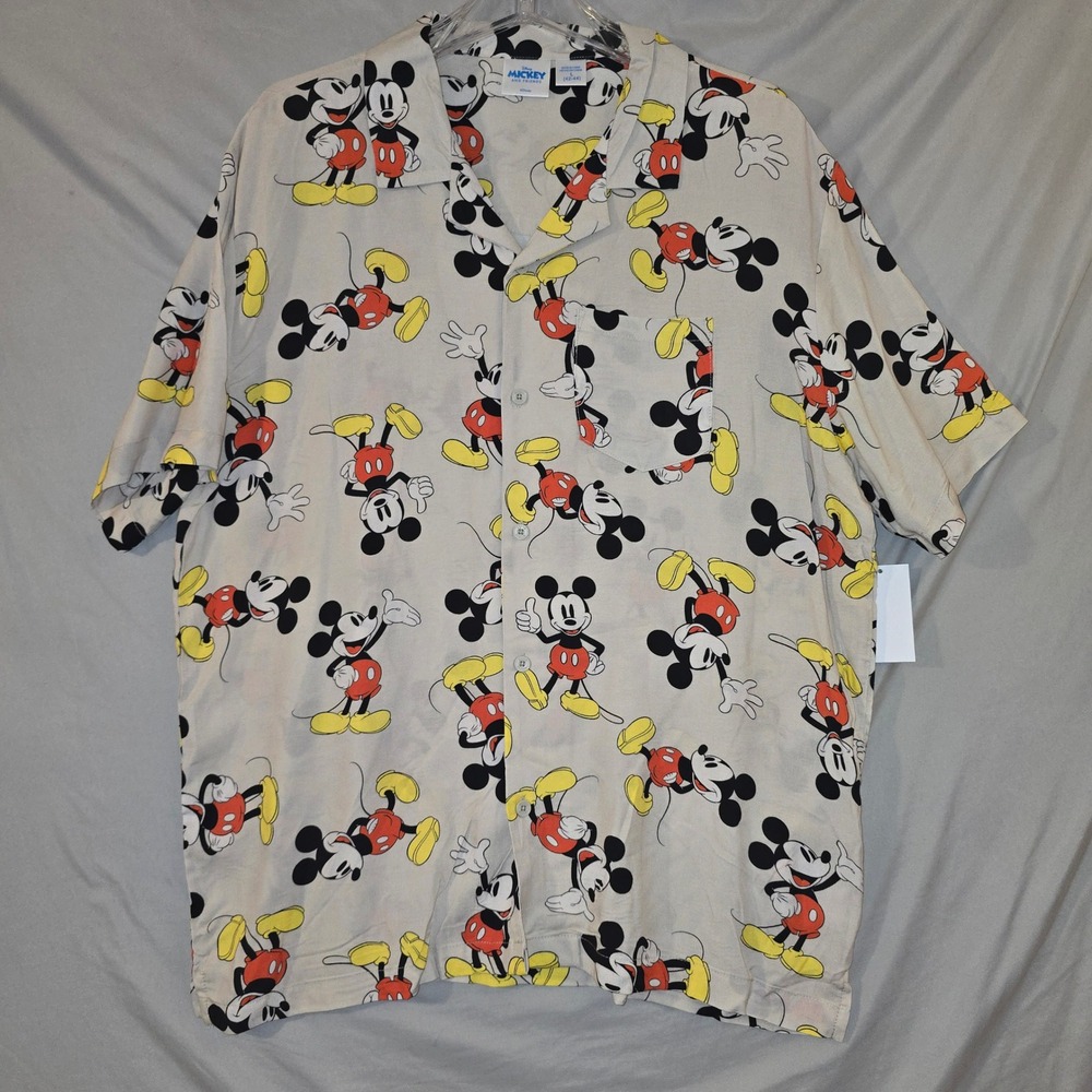 Disney Mickey and Friends Shirt Large Men Tan Rayon All Over Print Button Up
